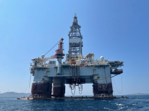 Ultra Deepwater Semi-Sub. Drilling Rig